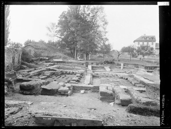 Public baths in 1906